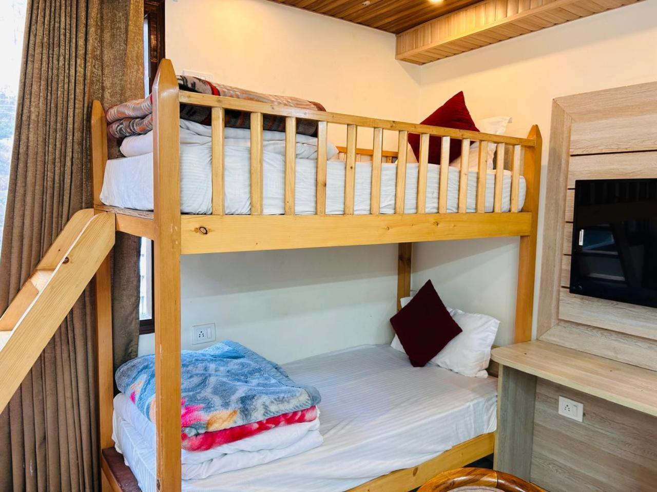 Yog Maya Regency B&B Shimla Extérieur photo